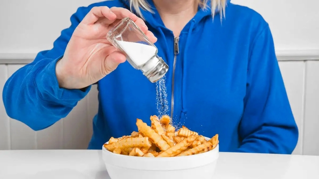 Ăn quá mặn bị bệnh gì và những hệ lụy nguy hiểm cho sức khỏe