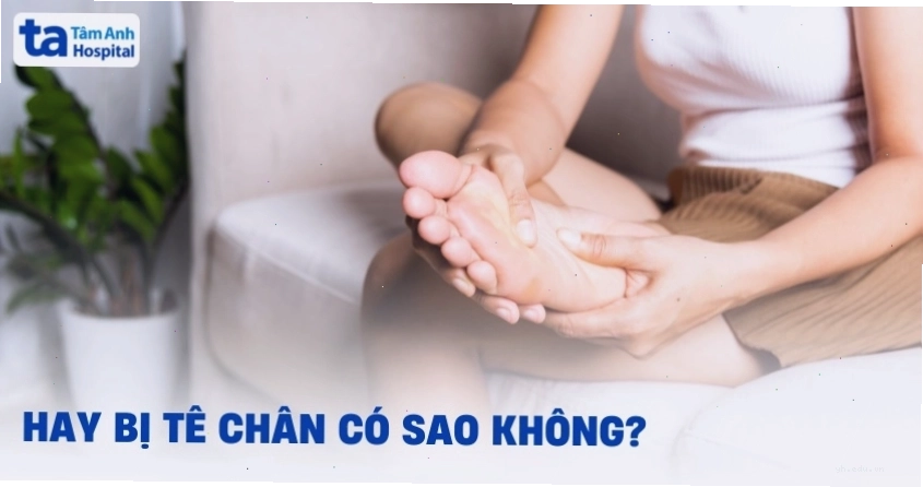 Ảnh minh họa người bệnh thường xuyên bị tê chân cần đi khám