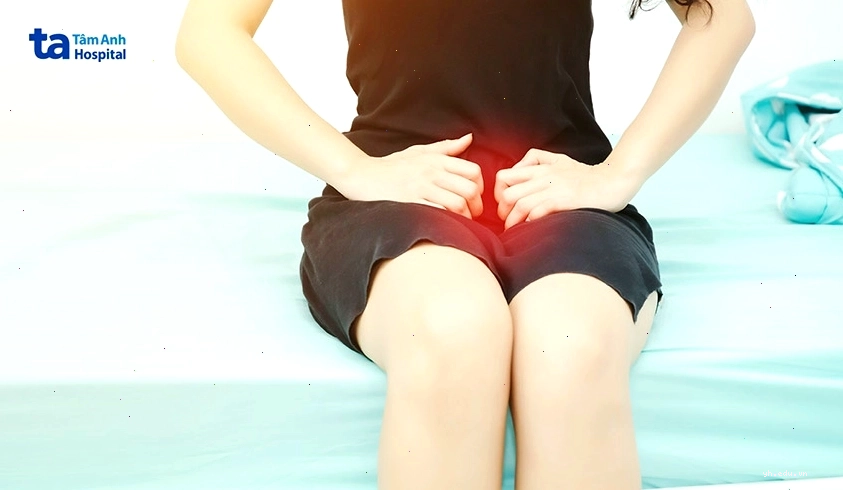Ảnh minh họa việc vệ sinh vùng kín không đúng cách dẫn đến nguy cơ nhiễm nấm