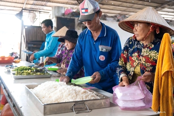 Ảnh mô tả các phương pháp châm cứu giúp đả thông kinh mạch