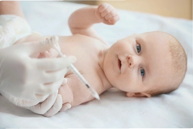 Bác sĩ có thể hoãn lịch tiêm trong một số trường hợp cụ thể