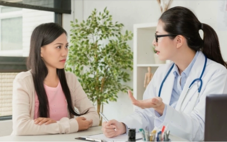 Bạn nên khám sức khỏe định kỳ 6 tháng một lần, kết hợp với xét nghiệm máu tổng quát
