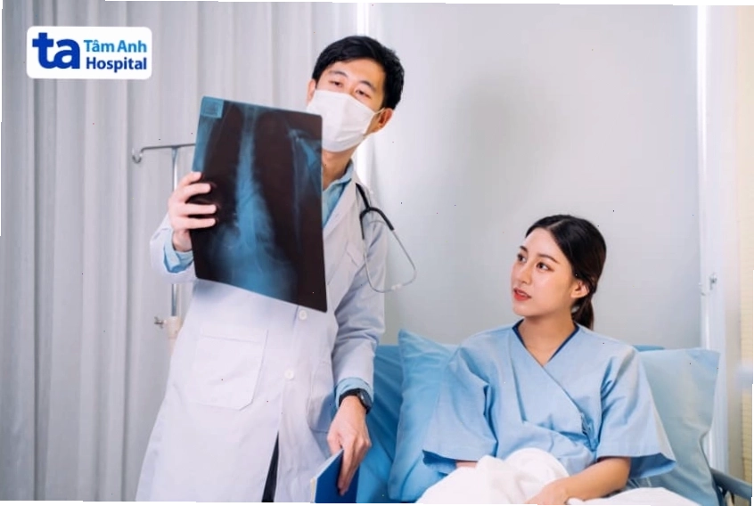 Bệnh nhân cần thăm khám sàng lọc trước khi điều trị