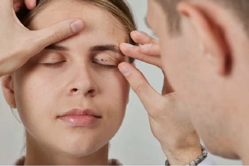 Bệnh nhân tái khám định kỳ