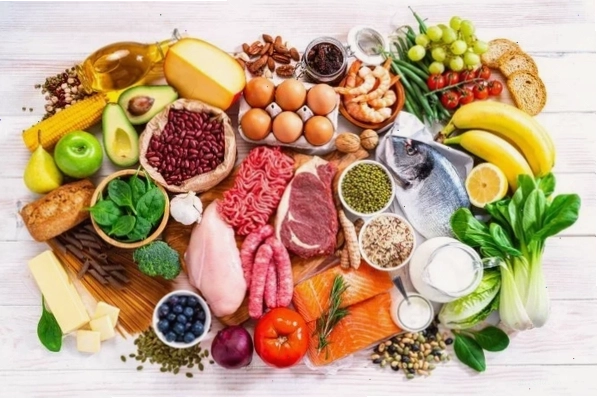 Bổ sung đủ chất cho cơ thể giúp cải thiện sức khỏe da