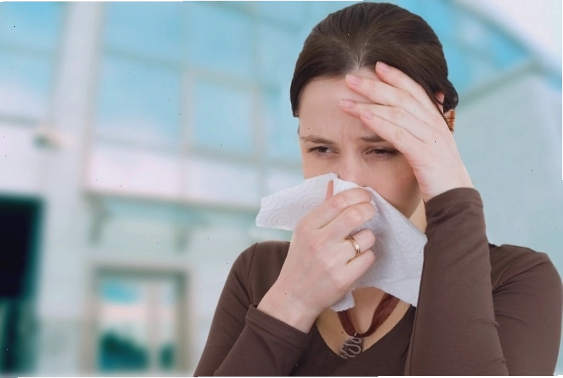 Cảm cúm là một trong những nguyên nhân phổ biến khiến khứu giác bị suy giảm