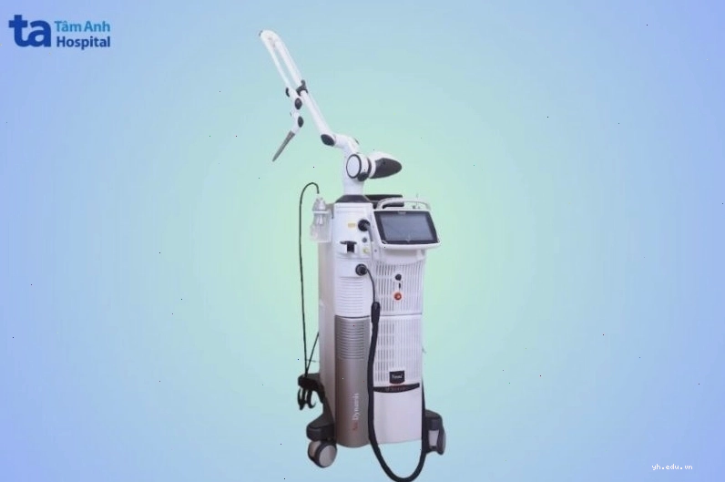 Điều trị thâm môi bằng máy laser
