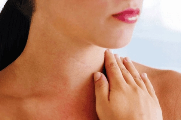 Giải đáp thắc mắc cổ to ra là bệnh gì và các dấu hiệu cảnh báo