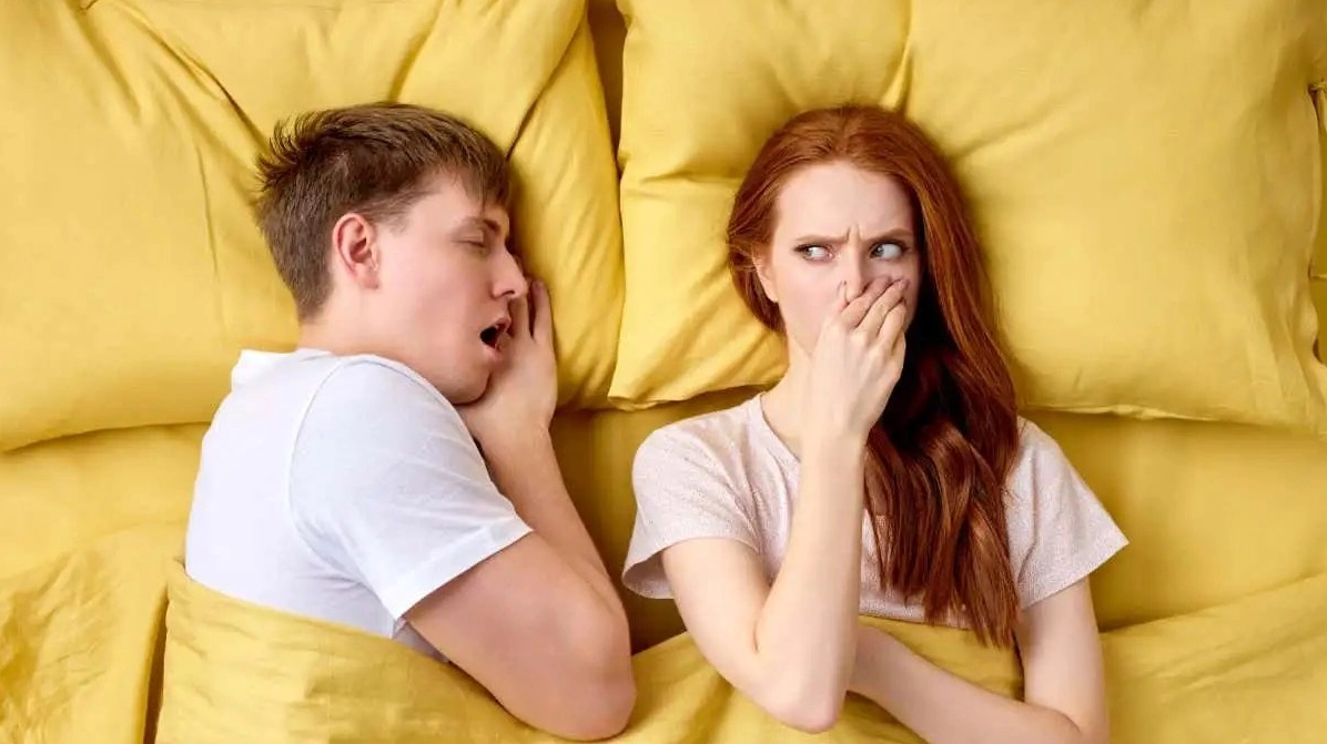 Giải đáp thường xuyên đánh rắm thối là bệnh gì và cách xử lý
