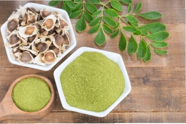 Hạt chùm ngây ăn sống