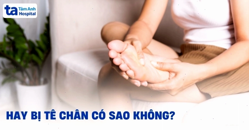 Hình ảnh minh họa triệu chứng hay bị tê chân ở người trưởng thành