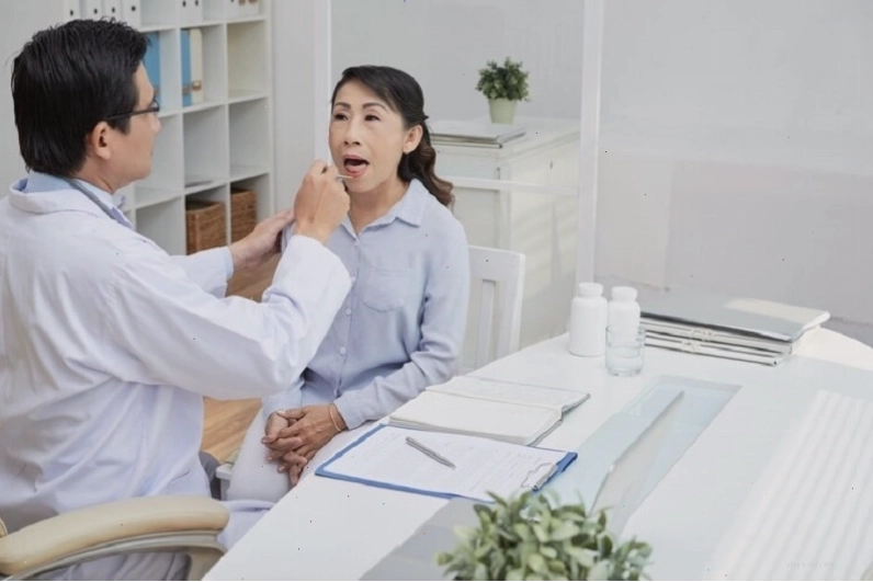 Khi có dấu hiệu bất thường người bệnh cần đến gặp bác sĩ để chẩn đoán đúng