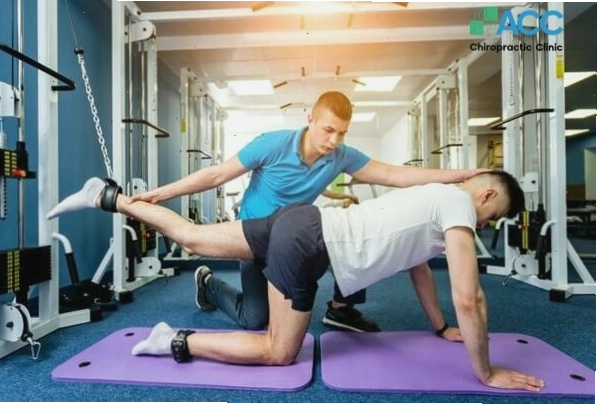 Khớp gối đau nhức ảnh hưởng đến đi lại