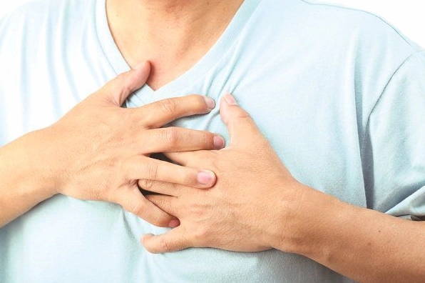Mệt ở ngực là bệnh gì và những dấu hiệu nhận biết sớm cần lưu ý