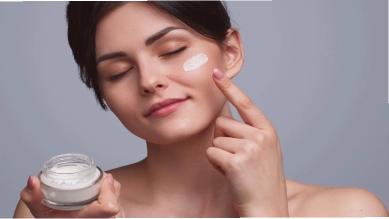 Minh họa các lưu ý cần nhớ khi điều trị mụn vùng cằm
