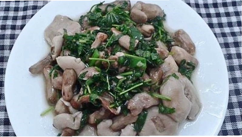 Nấm tràm xào lá lốt