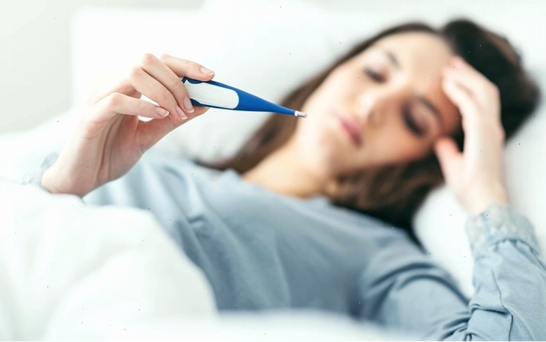 Người bệnh bị sốt cao kèm triệu chứng