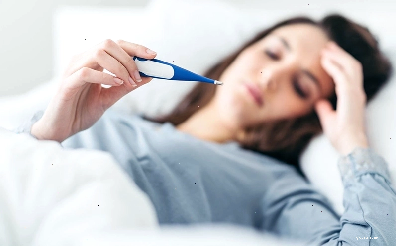 Người bệnh có dấu hiệu sốt cao khi đi phân đen cần thăm khám gấp