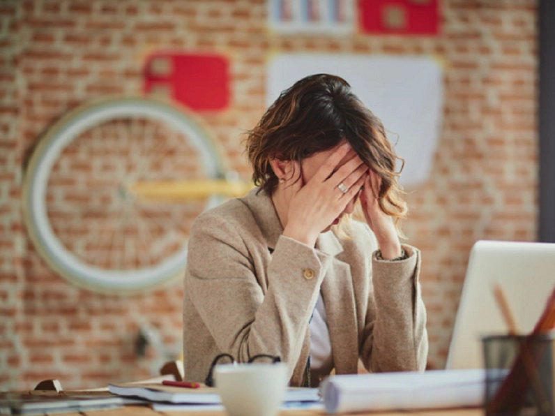 Người hay buồn ngủ là bị bệnh gì và các dấu hiệu nhận biết sức khỏe