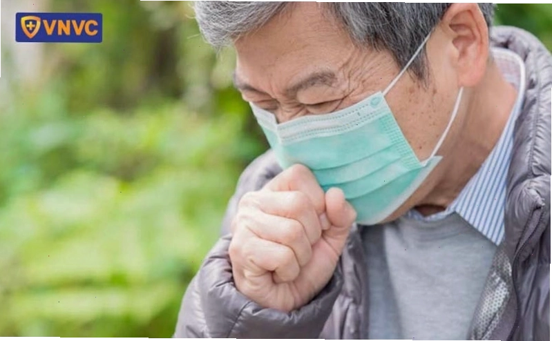 Người lớn tuổi có triệu chứng ho