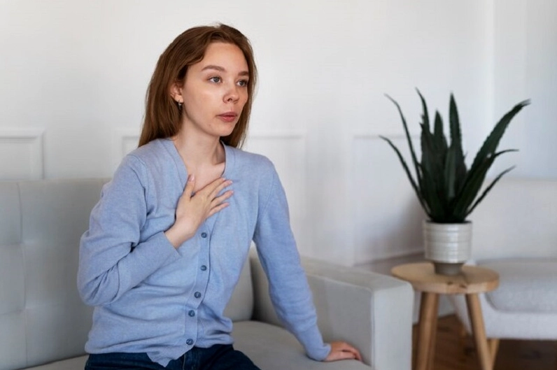 Nói hay bị hụt hơi là bệnh gì và những dấu hiệu cảnh báo sức khỏe