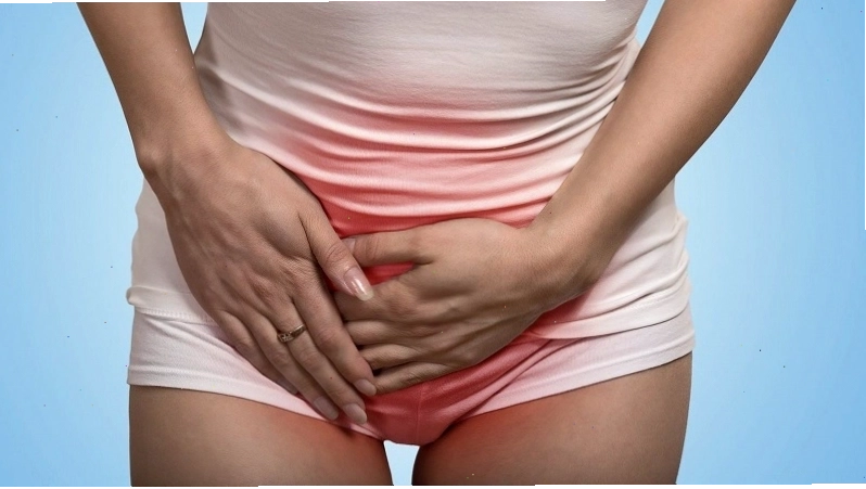 Nóng ngứa rát tại âm đạo là một trong những biểu hiện của bệnh