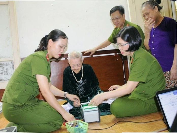 Phu nhân cố Thủ tướng Phạm Văn Đồng