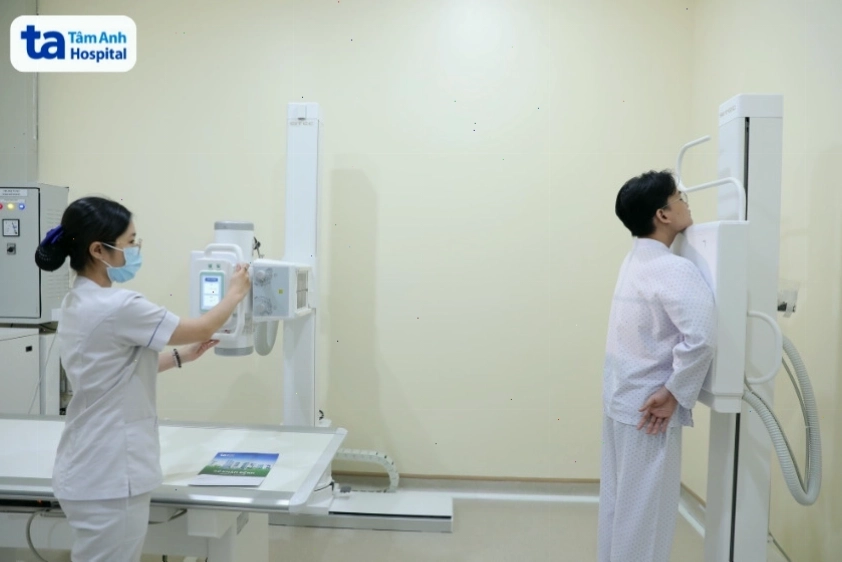 Quy trình chụp X-quang tim phổi giúp phát hiện bất thường trong lồng ngực