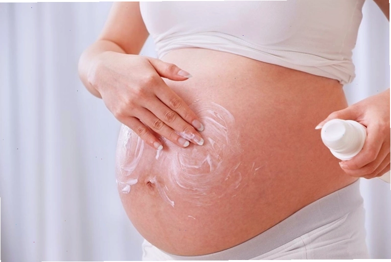 Sử dụng kem bôi là phương pháp giúp làm mờ vết rạn da an toàn