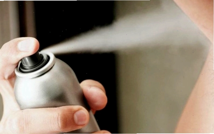 Sử dụng thuốc xịt khử mùi chuyên dụng