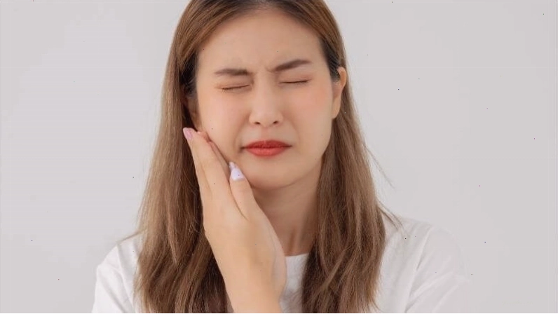 Tê mặt là cảm giác xảy ra khi các dây thần kinh bị tổn thương