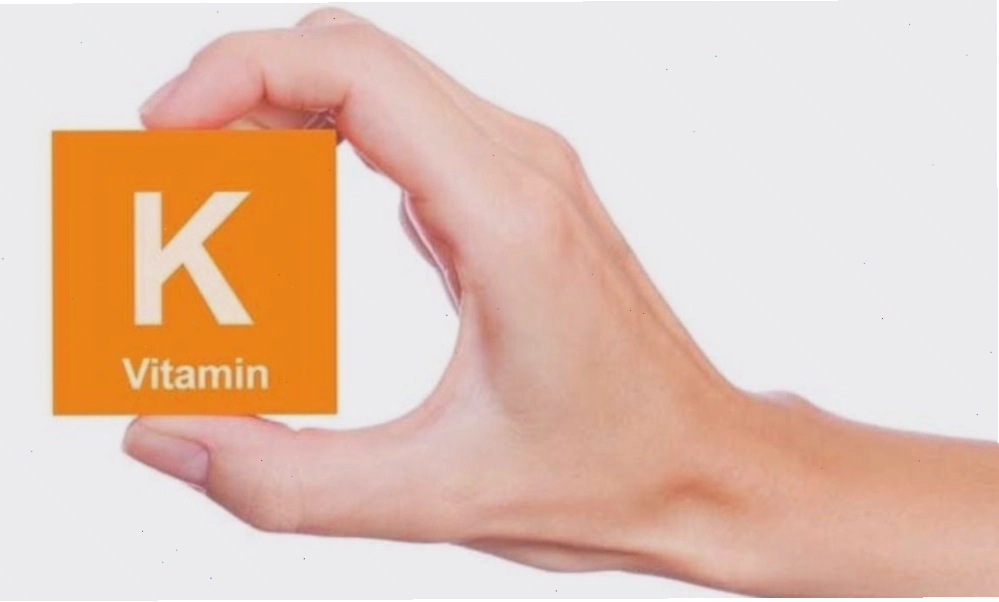 Thiếu hụt vitamin K khiến cơ thể dễ bị bầm tím hơn bình thường