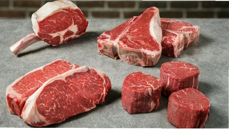 Thịt bò là thực phẩm chứa hàm lượng sắt dồi dào giúp hỗ trợ phục hồi sức khỏe móng