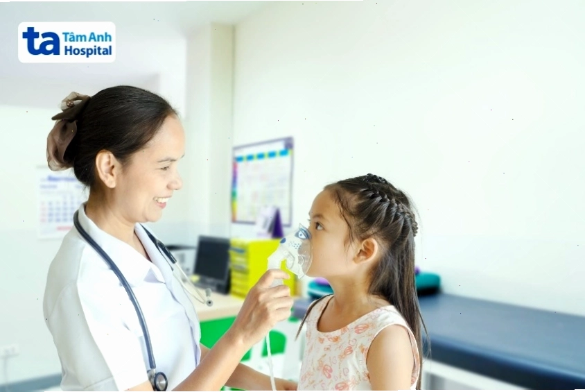 Tiêm vắc xin phòng ngừa