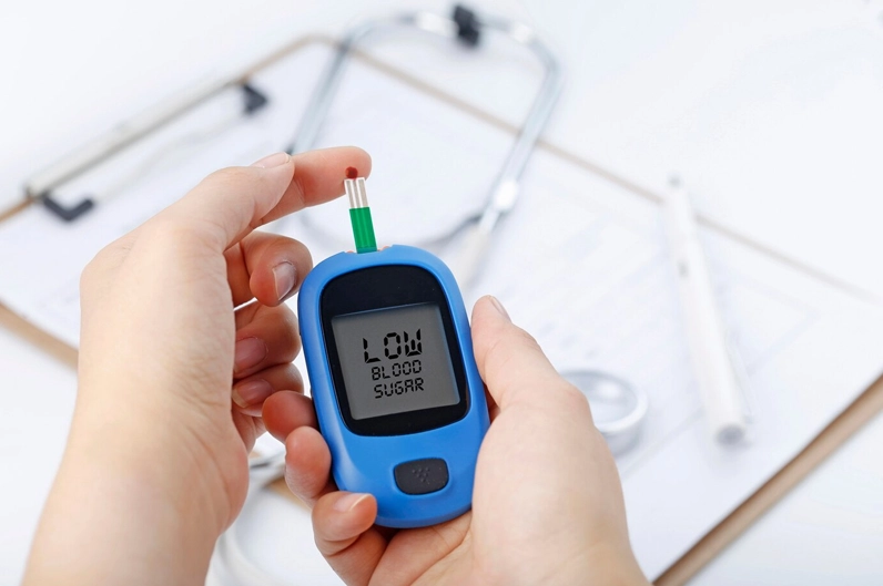 Tìm hiểu chi tiết thiếu đường là bệnh gì và cách xử lý khoa học
