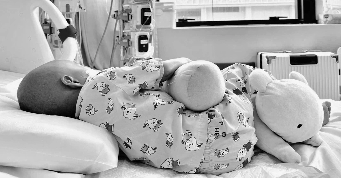 Tìm hiểu chi tiết về bệnh ung thư máu và be bắp bị bệnh gì