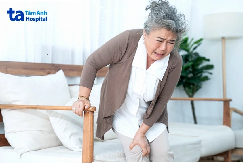 Tình trạng đau khớp gối thường gặp ở người cao tuổi