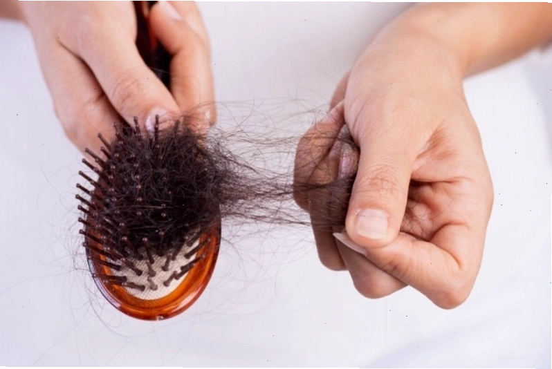 Tình trạng rụng tóc sau khi khỏi Covid 19