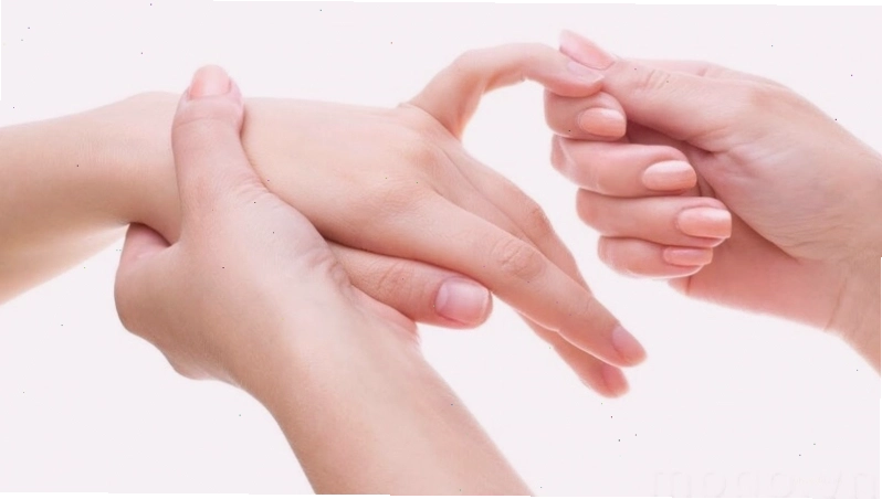 Tình trạng tê bì ngón tay và các nguyên nhân bệnh lý liên quan