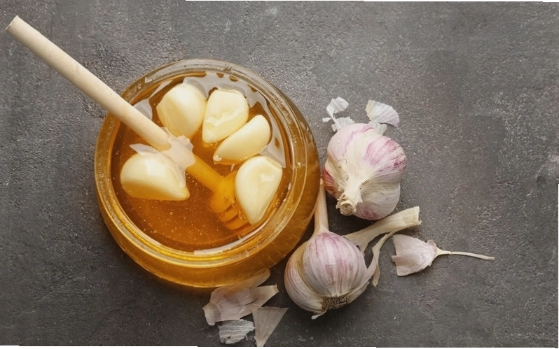 Tỏi ngâm mật ong hỗ trợ sức khỏe
