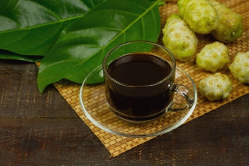 Trái nhàu trị đau lưng là phương pháp tự nhiên
