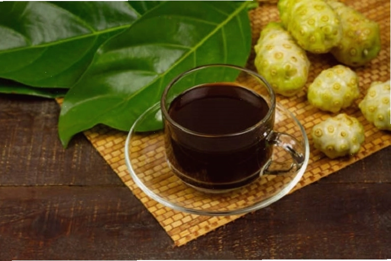 Trái nhàu trị đau lưng phương pháp tự nhiên an toàn