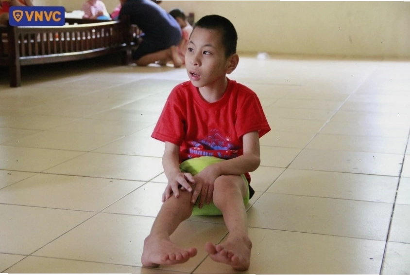 Trẻ em bị ảnh hưởng bởi bại liệt