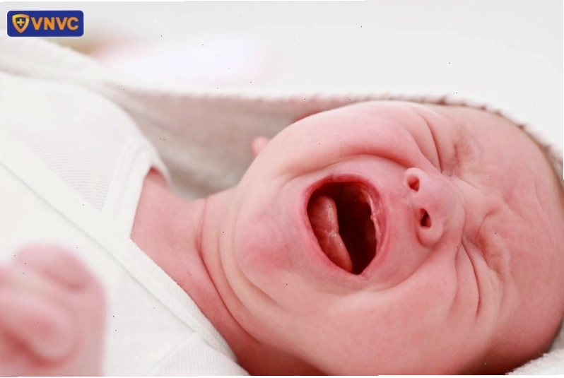 Trẻ gặp biến chứng nguy hiểm do bệnh tay chân miệng