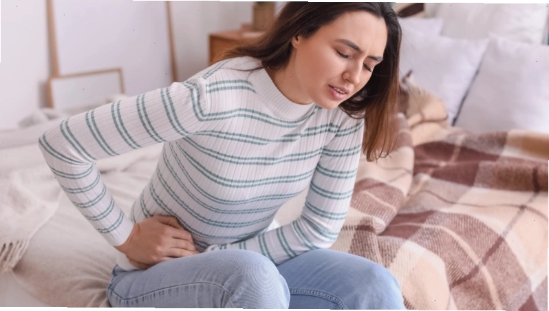 Triệu chứng khó chịu vùng bụng