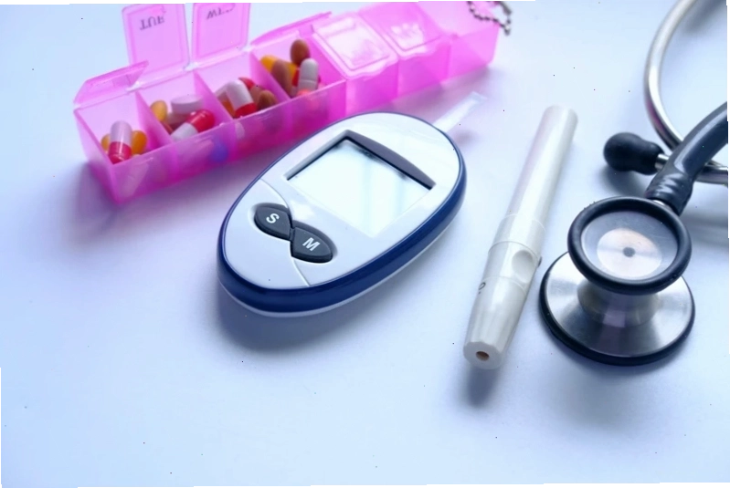 Triệu chứng lạnh trong người đi kèm với mệt mỏi
