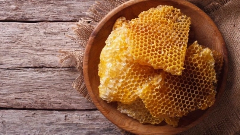 Trong Y học cổ truyền sáp ong có nhiều công dụng tuyệt vời cho sức khoẻ