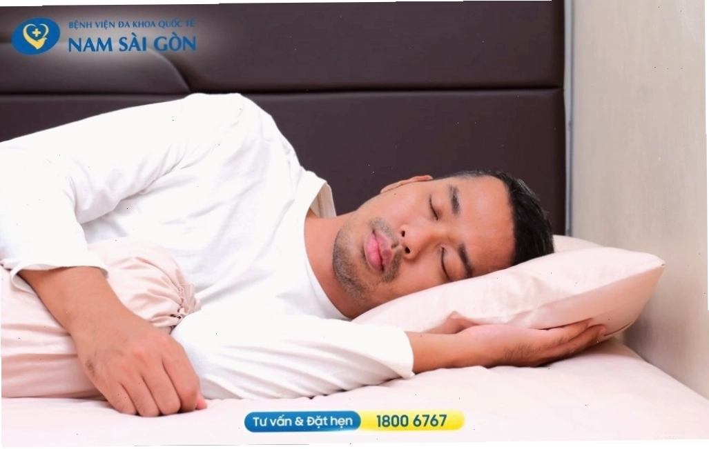 Tư thế ngủ nghiêng giúp giảm tình trạng ngáy ngủ