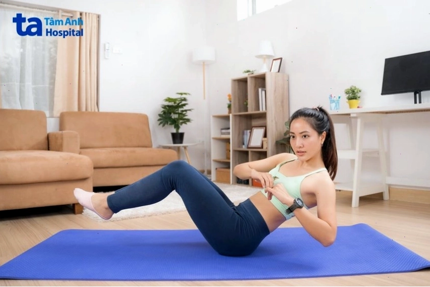 Vặn người kiểu Nga giúp cơ bụng săn chắc