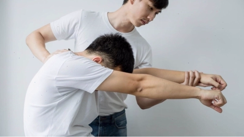 Yếu cơ và mệt mỏi là triệu chứng sớm